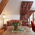 Bergschloessl - Very Special 4*