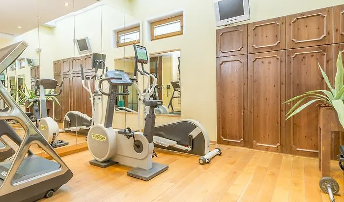 ホテル Bergschloessl - Very Special 4*