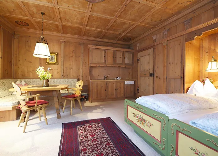 ホテル Bergschloessl - Very Special 4*