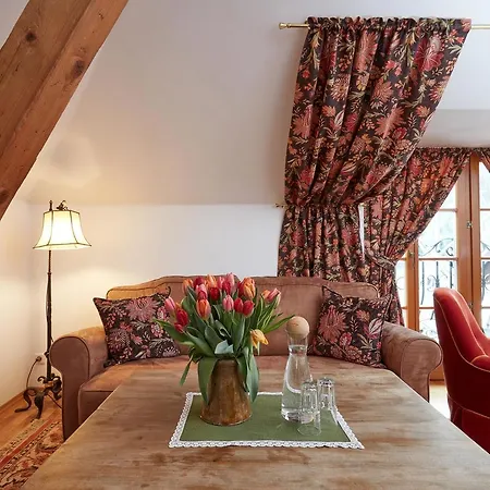 Bergschloessl - Very Special 4*