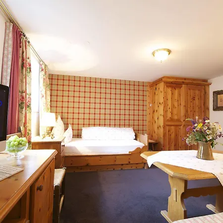 Bergschloessl - Very Special Hotel Sankt Anton am Arlberg