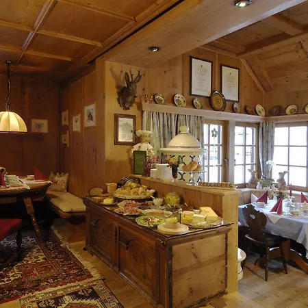 Hotel Bergschloessl - Very Special Sankt Anton am Arlberg